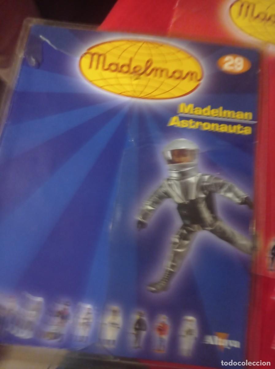 Juguetes antiguos: Madelman cat&aacute;logos - Foto 4