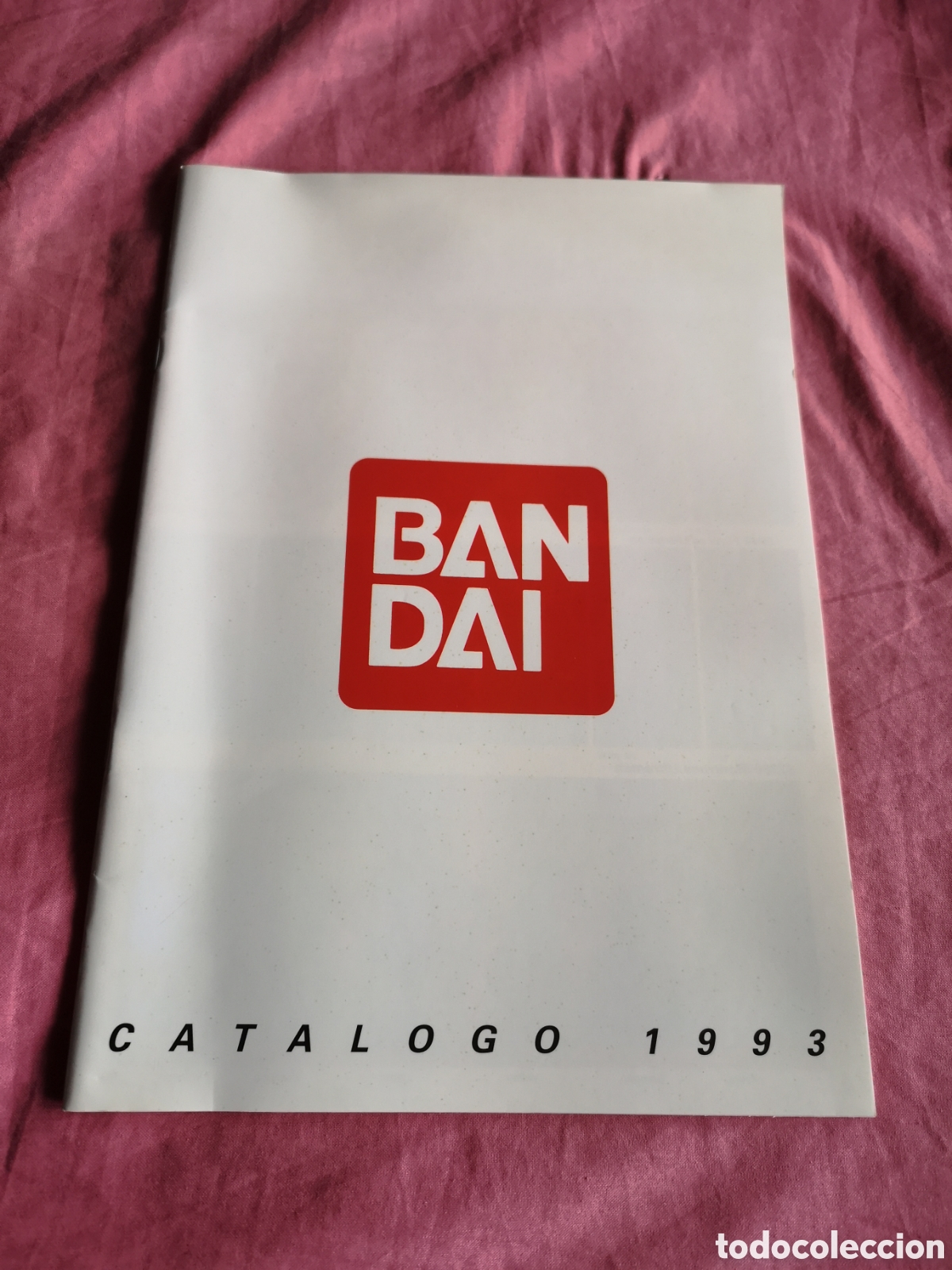 Juguetes antiguos: Bandai. Cat&aacute;logo de 1993. Con 32 p&aacute;ginas de 30x21 cm. MUY BIEN. SIN OJEAR.