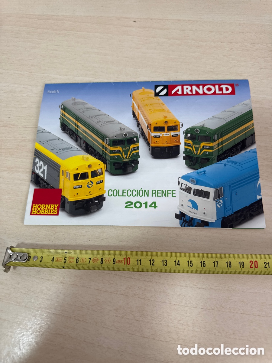 Juguetes antiguos: CAT&Aacute;LOGO ARNOLD COLECCI&Oacute;N RENFE 2014 HORNBY HOBBIES