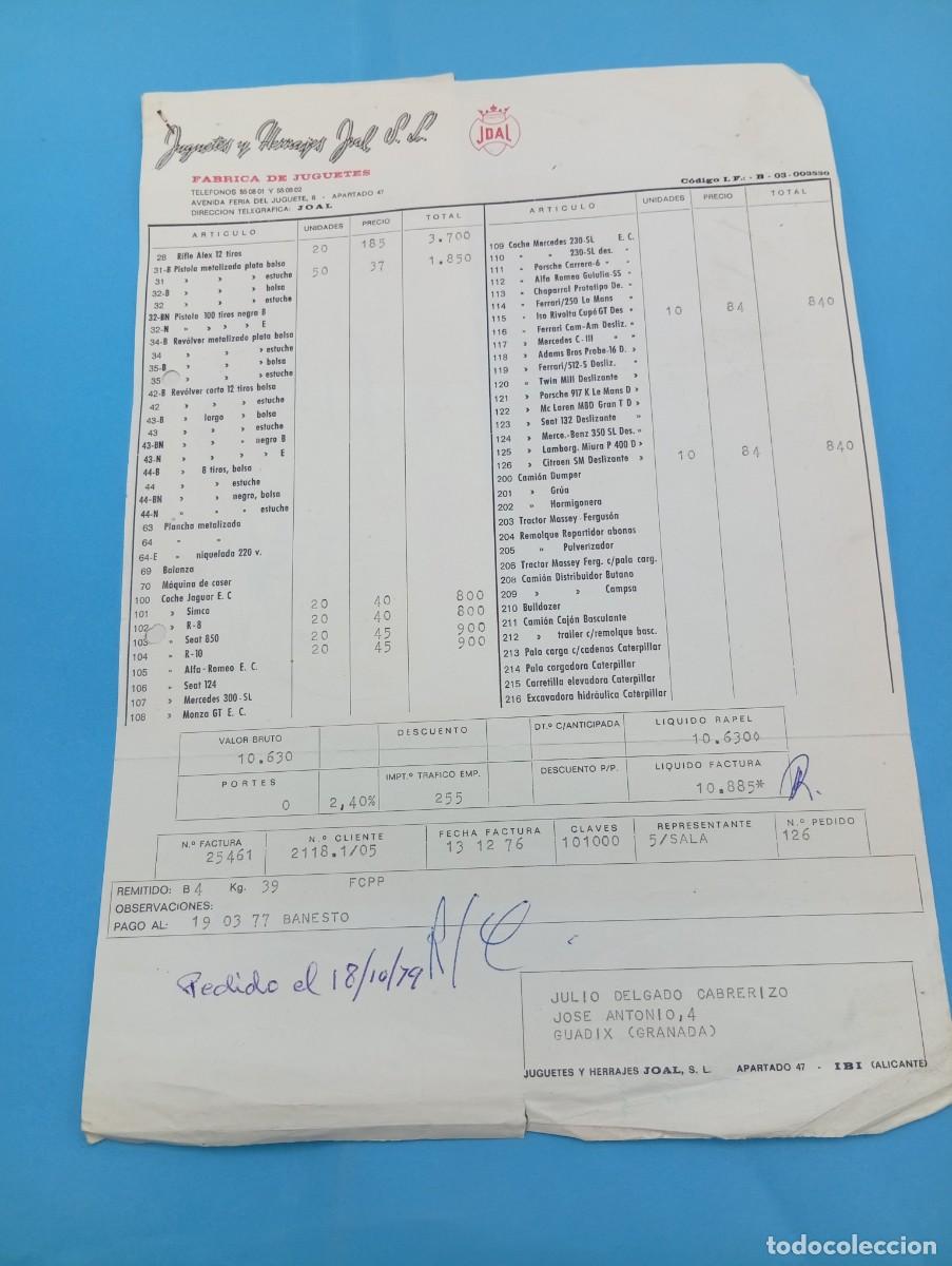 Juguetes antiguos: FACTURA Y LETRA DE CAMBIO DE JUGUETES. JUGUETES Y H. JOAL S.A. IBI, ALICANTE, 1976.