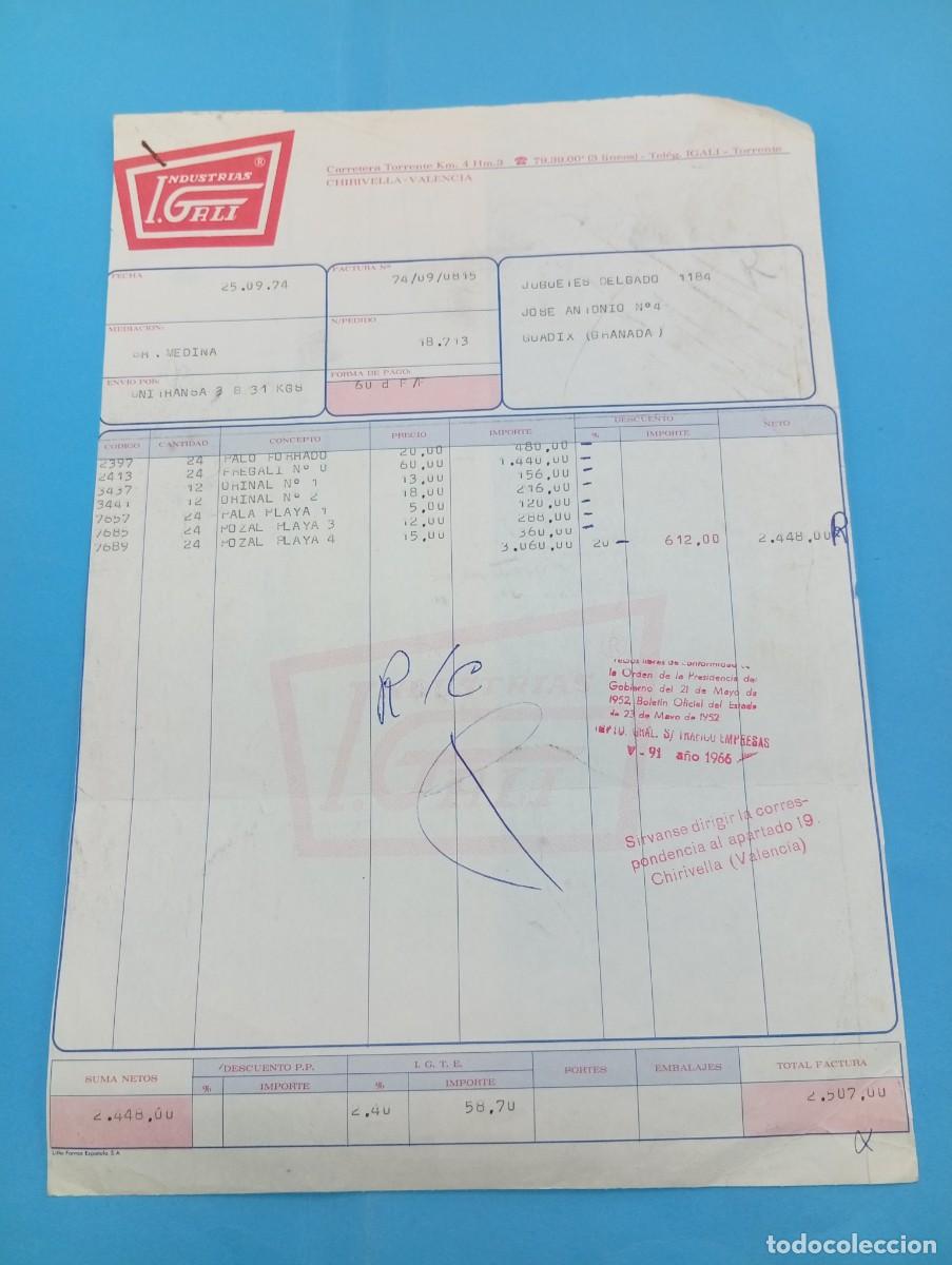 Juguetes antiguos: FACTURA Y LETRA DE CAMBIO DE JUGUETES. INDUSTRIAS I. GALI S.A. CHIRIVELLA, VALENCIA, 1974.