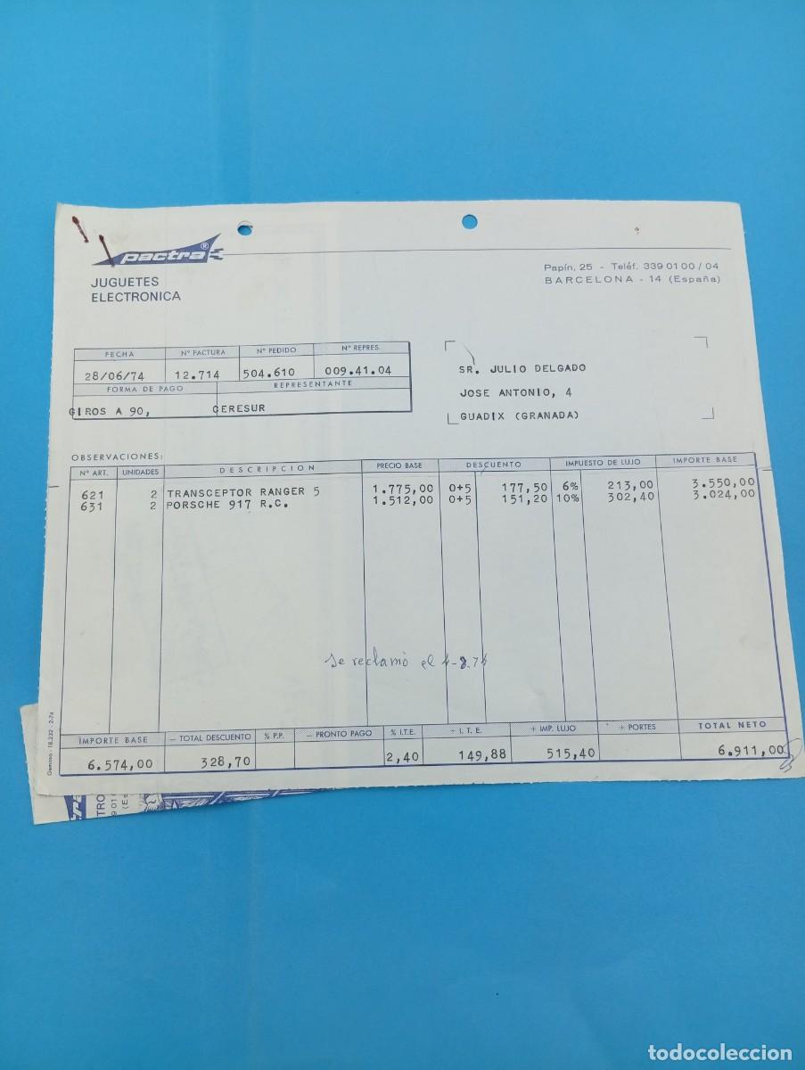 Juguetes antiguos: FACTURA Y LETRA DE CAMBIO DE JUGUETES. PACTRA, JUGUETES ELECTRONICA. BARCELONA, 1974.