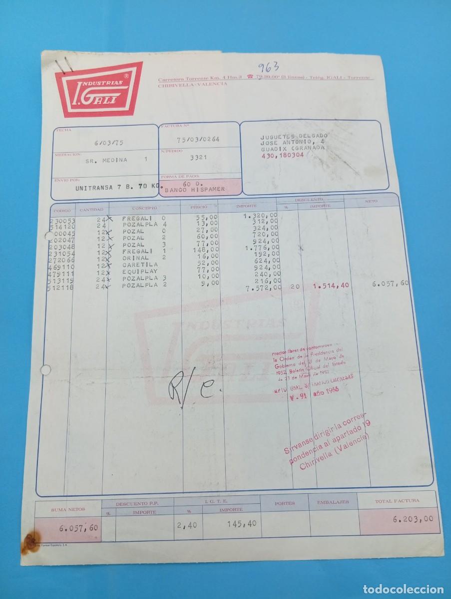 Juguetes antiguos: FACTURA Y LETRA DE CAMBIO DE JUGUETES. INDUSTRIAS I. GALI S.A. CHIRIVELLA, VALENCIA, 1975.
