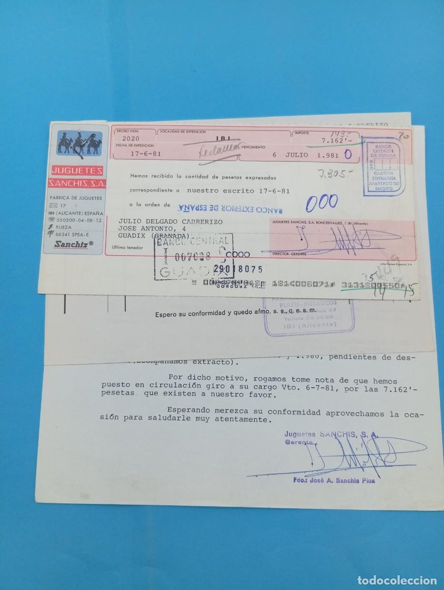 Juguetes antiguos: FACTURA Y LETRA DE CAMBIO DE JUGUETES. JUGUETES SANCHIS, S.A. IBI, ALICANTE, 1981.