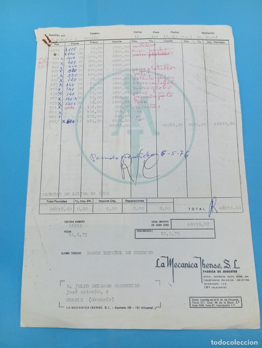 Juguetes antiguos: FACTURA Y LETRA DE CAMBIO DE JUGUETES. LA MECANICA IBENSE, S.L. IBI, ALICANTE, 1975.
