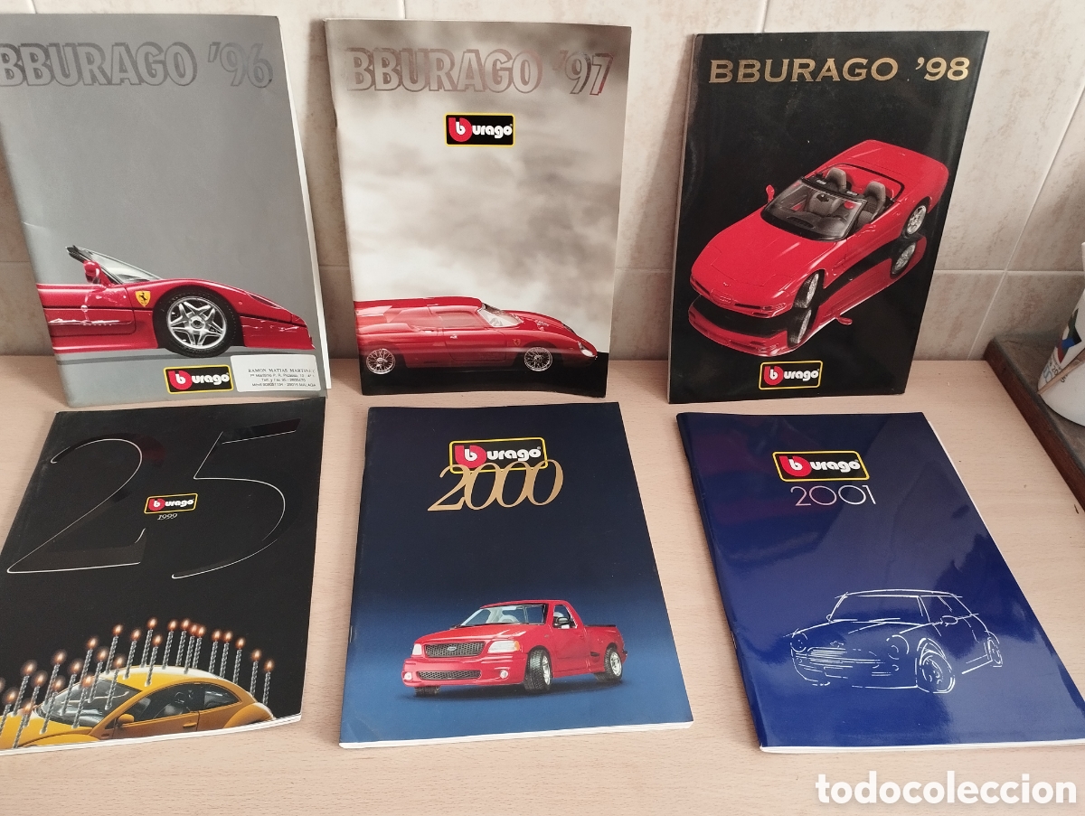 Juguetes antiguos: CATALOGOS MINIATURA COCHES METAL BURAGO LOTE DE 5 A&Ntilde;OS 96-2001