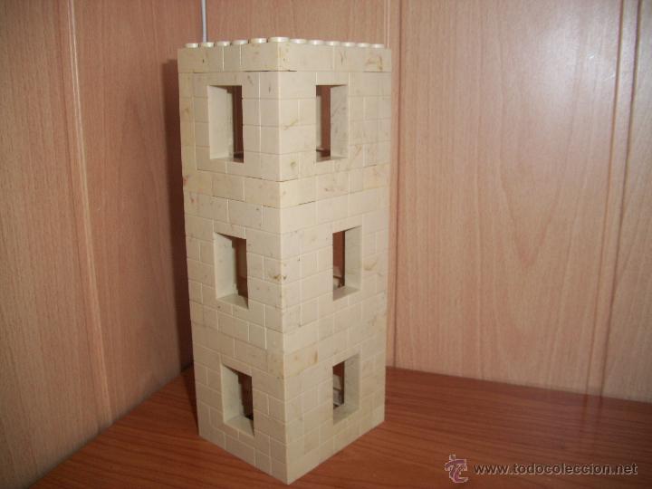 Juguetes antiguos Exin: EXIN CASTILLOS: TORRE RECTANGULAR DE 23CM DE ALTO. - Foto 2