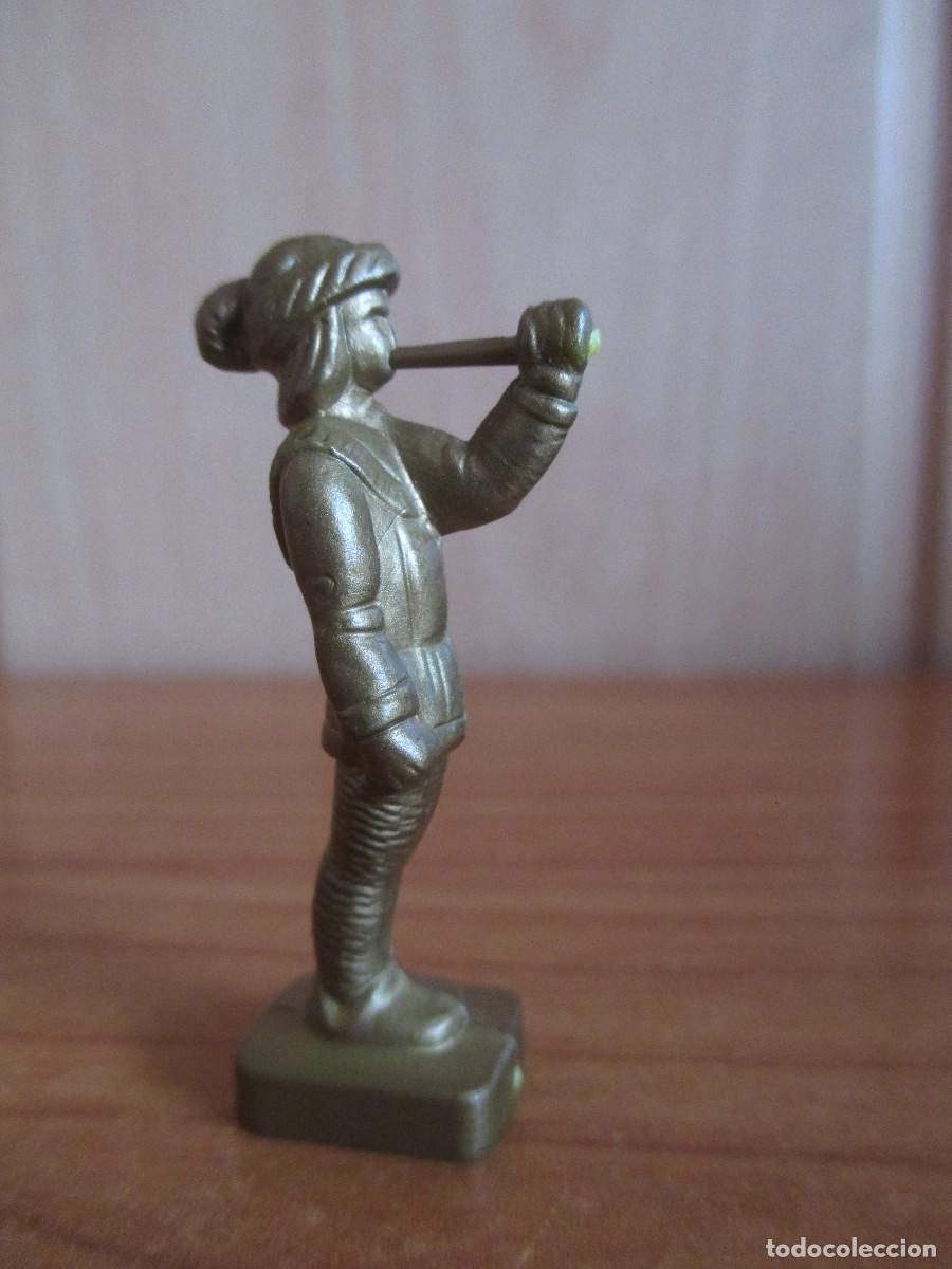 Juguetes antiguos Exin: EXIN CASTILLOS SERIE GOLDEN : 1 FIGURA TROMPETERO CON TARA ( EXIN CASTILLOS )