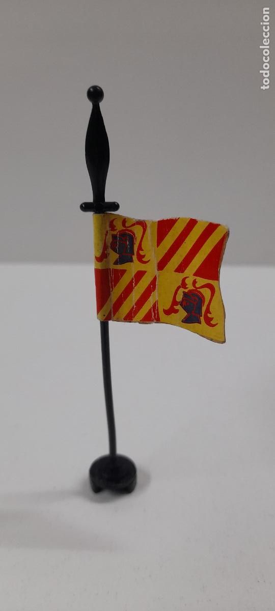 Juguetes antiguos Exin: BANDERA CON MASTIL - EXIN CASTILLOS . ORIGINAL A&Ntilde;OS 70