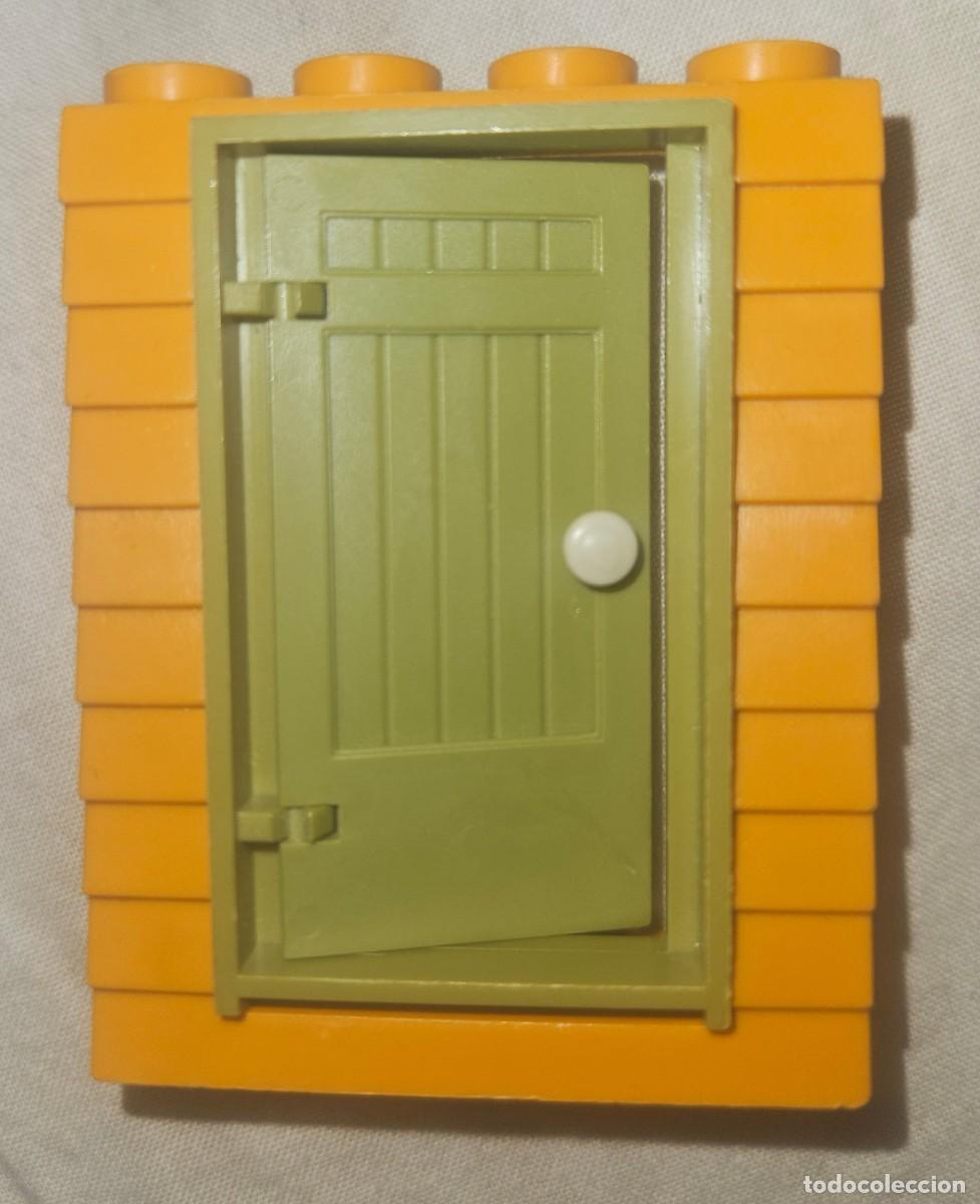 Juguetes antiguos Exin: Exin West - Puerta verde en pared naranja - original a&ntilde;os 70