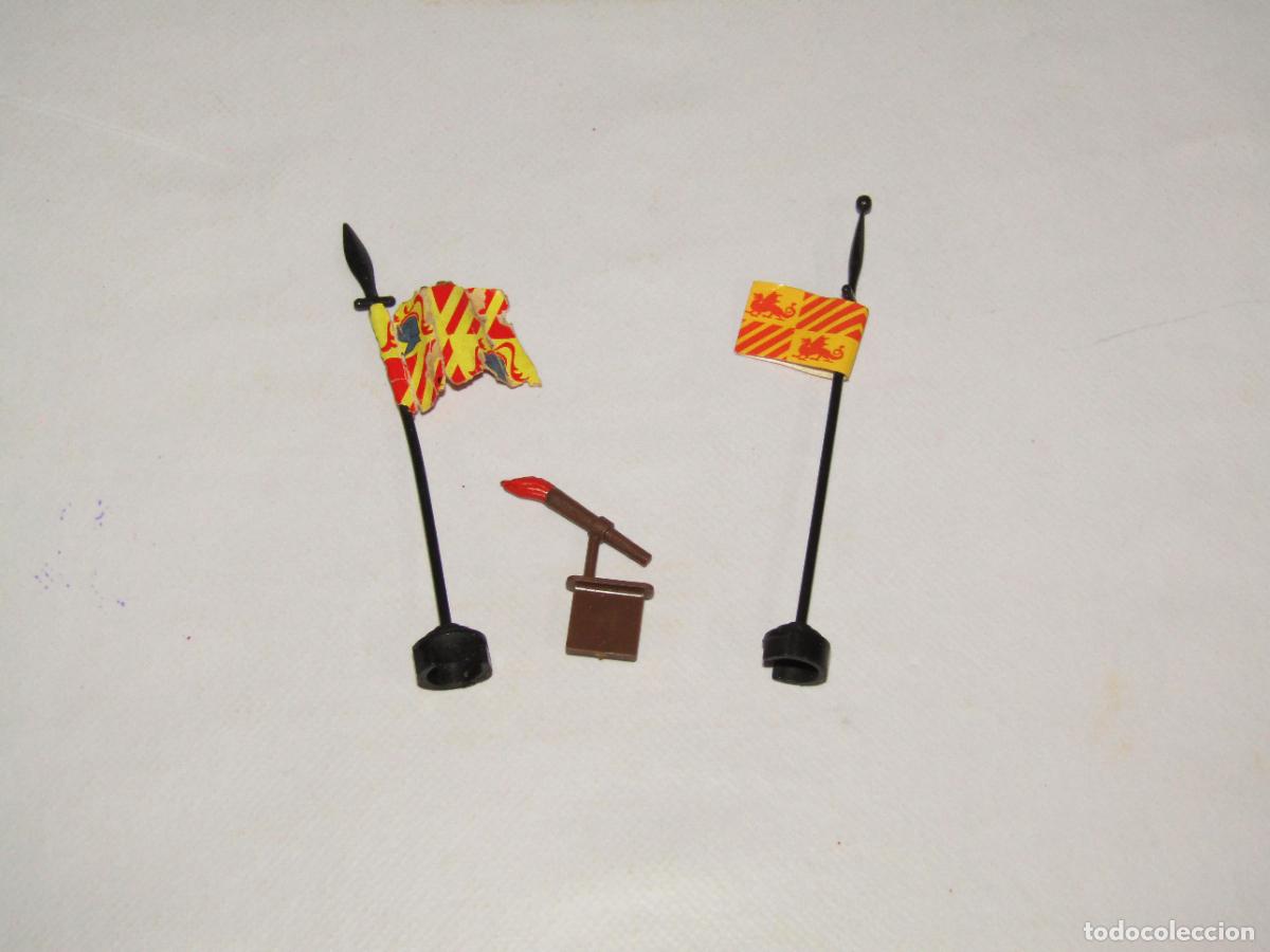 Juguetes antiguos Exin: Antiguas Banderas y Antorcha Originales de EXIN CASTILLOS de EXIN