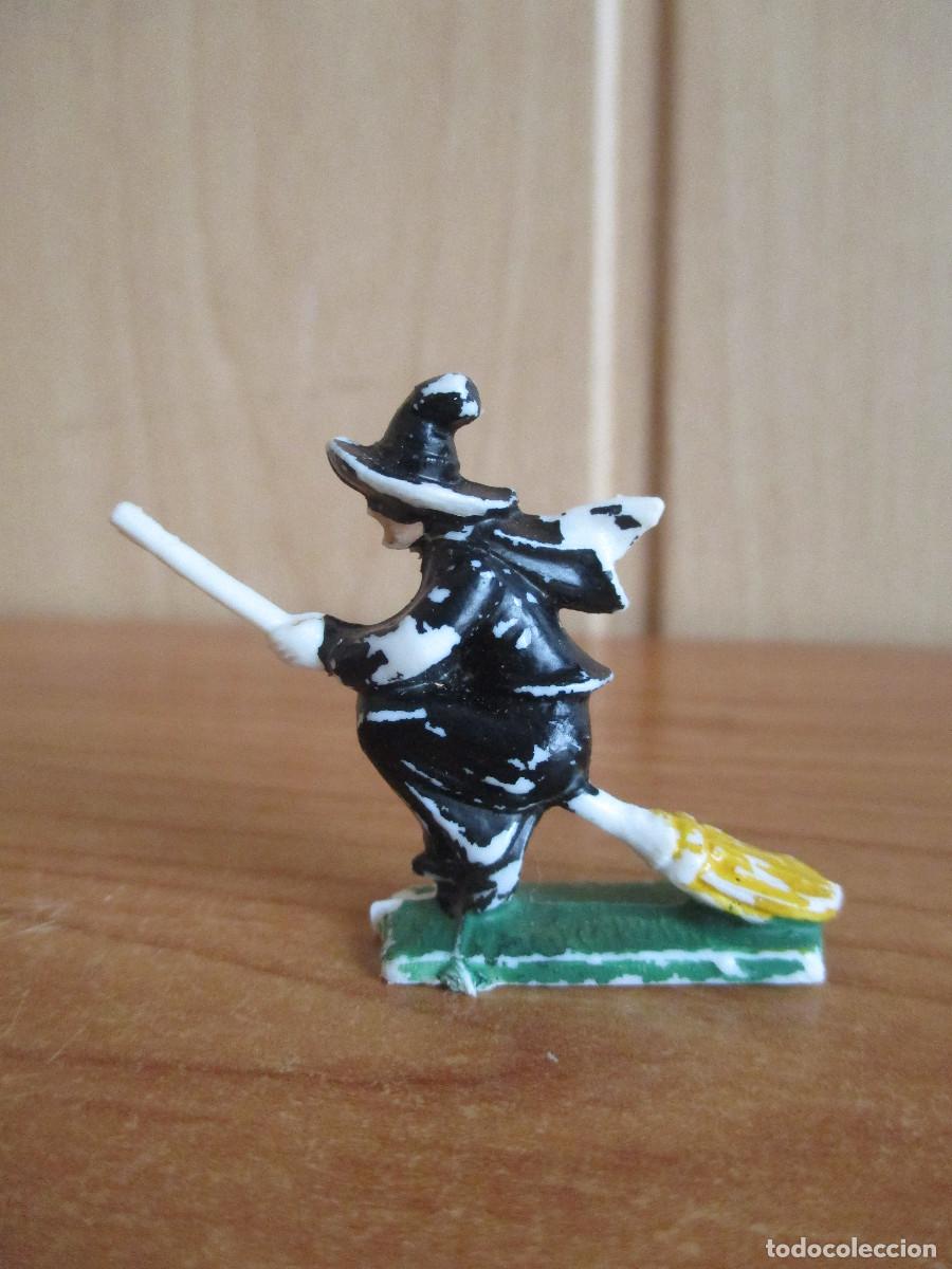 Juguetes antiguos Exin: EXIN CASTILLOS CLASICO A&Ntilde;OS 70: 1 FIGURA BRUJA EN ESCOBA