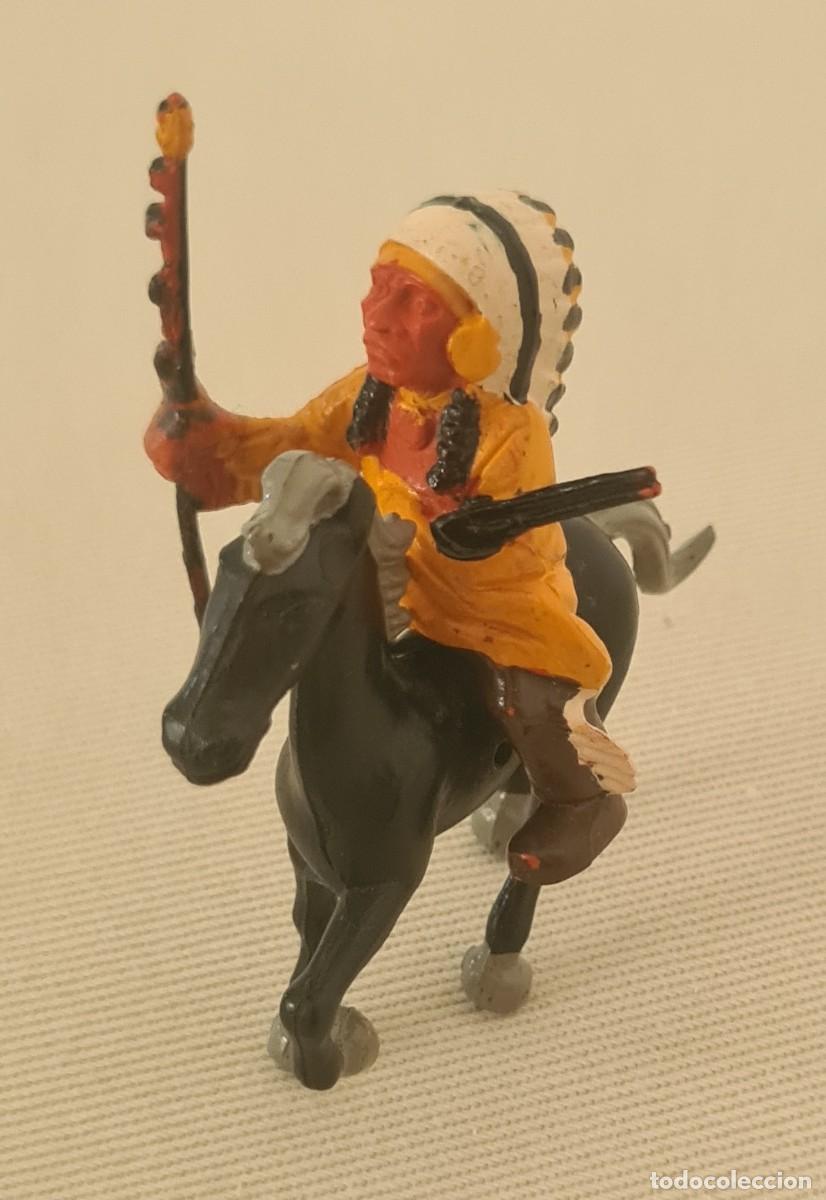 Juguetes antiguos Exin: EXIN WEST JEFE INDIO A CABALLO CON LANZA Y RIFLE ORIGINAL
