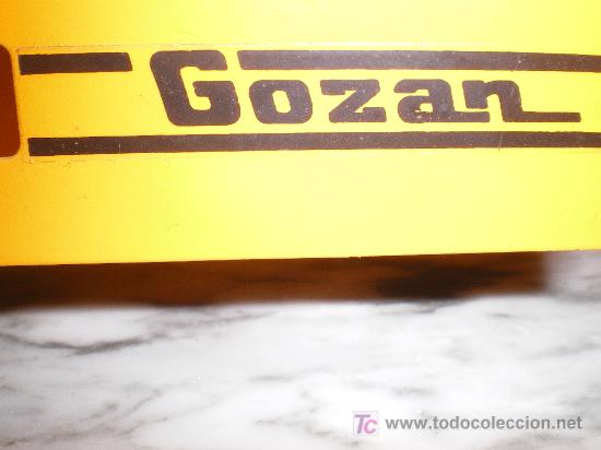 Juguetes antiguos Goz&aacute;n: TORO ELEVADOR GOZAN A PILAS - Foto 2