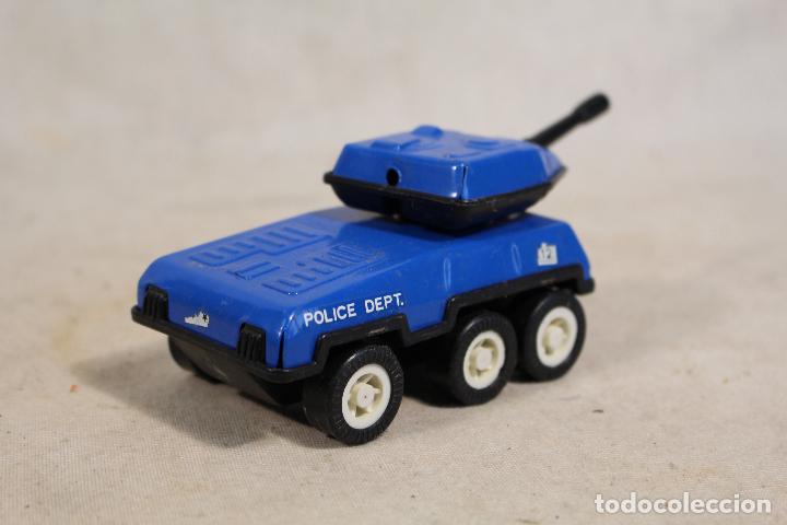 Juguetes antiguos Goz&aacute;n: Tanque policia Gozan - Foto 5