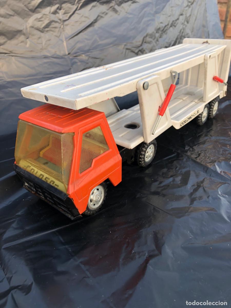 Vieux camion J Gozan en tôle / Coloso / Collection jouets