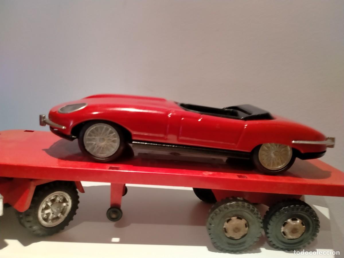 Juguetes antiguos Goz&aacute;n: Cami&oacute;n Gozan plataforma con coche - Foto 3
