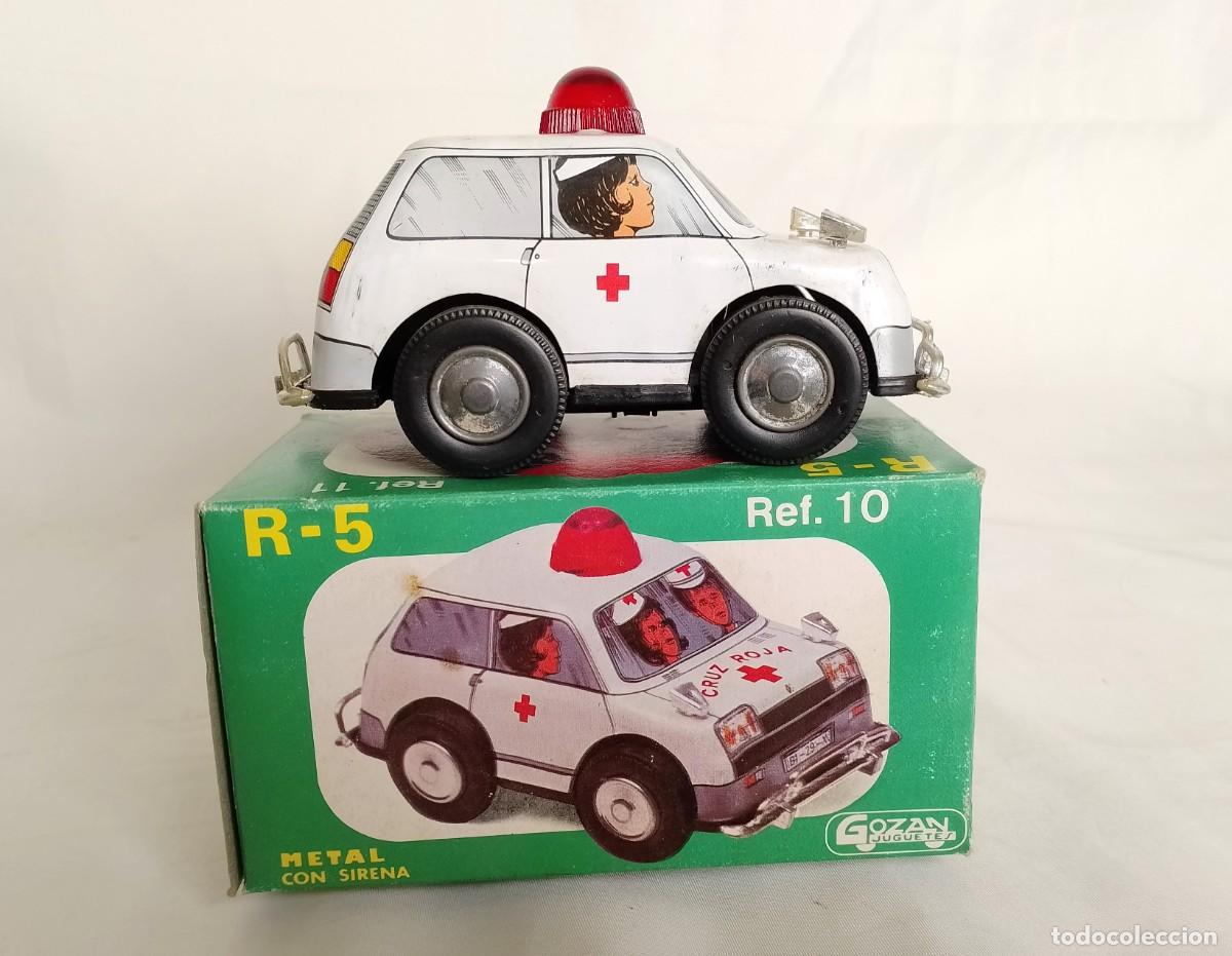 Juguetes antiguos Goz&aacute;n: GOZAN, COCHE R-5 AMBULANCIA A RESORTE DE CUERDA. Ref. 10