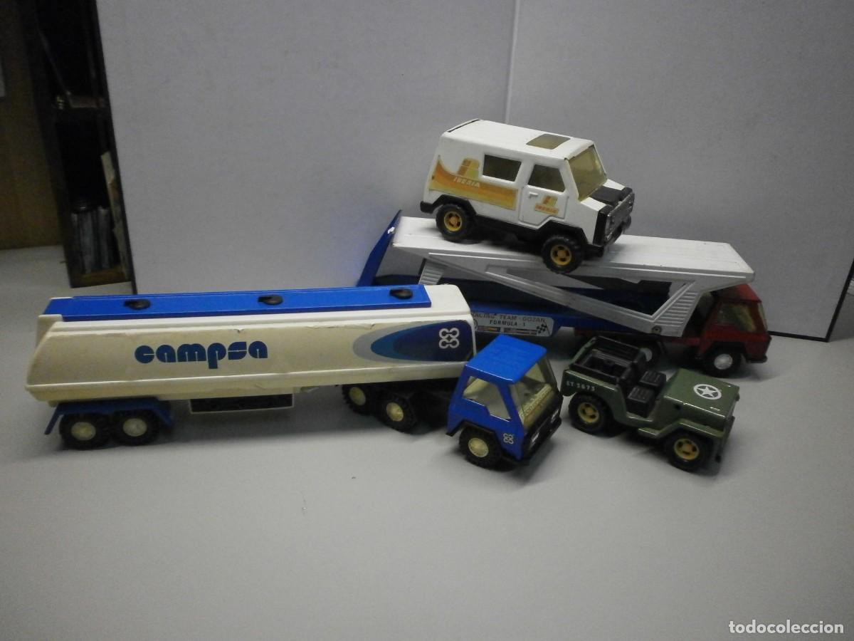 Altes Spielzeug Goz&aacute;n: lote de camiones y coches gozan
