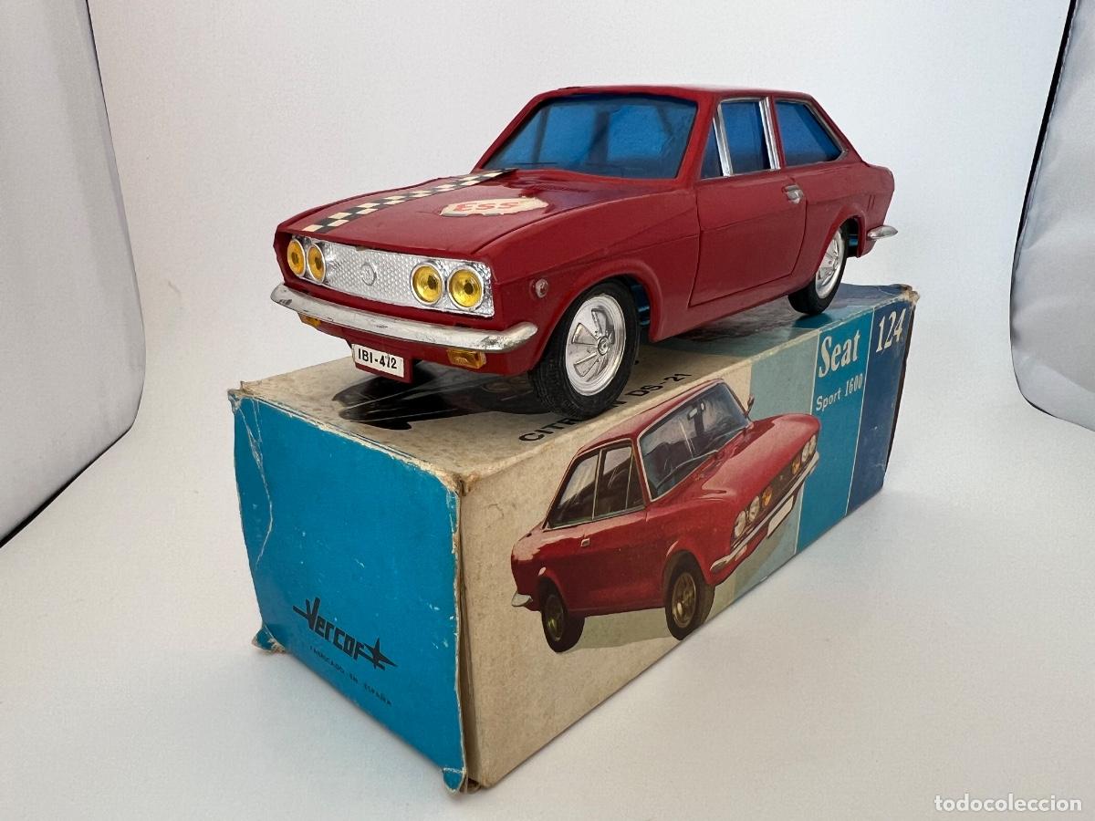 Gozan Old Toys: SEAT 124 SPORT VERCOR CON CAJA TIPO RICO