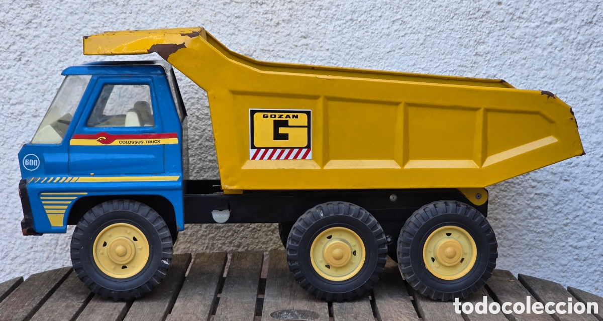 Juguetes antiguos Goz&aacute;n: Cami&oacute;n Volquete Colossus Truck 600 de Goz&aacute;n Works - Made in Spain - Juguete Retro Obras Hojalata