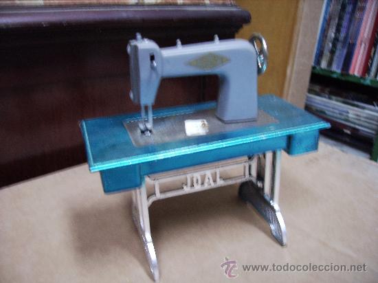 Juguetes antiguos Joal: maquina de coser joal - Foto 1