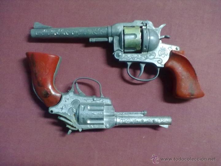 Juguetes antiguos Joal: DOS REVOLVERES PISTOLAS JOAL PARA PIEZAS. - Foto 1