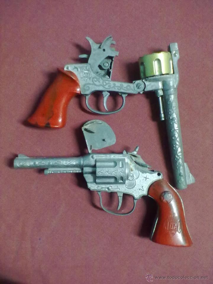 Juguetes antiguos Joal: DOS REVOLVERES PISTOLAS JOAL PARA PIEZAS. - Foto 3