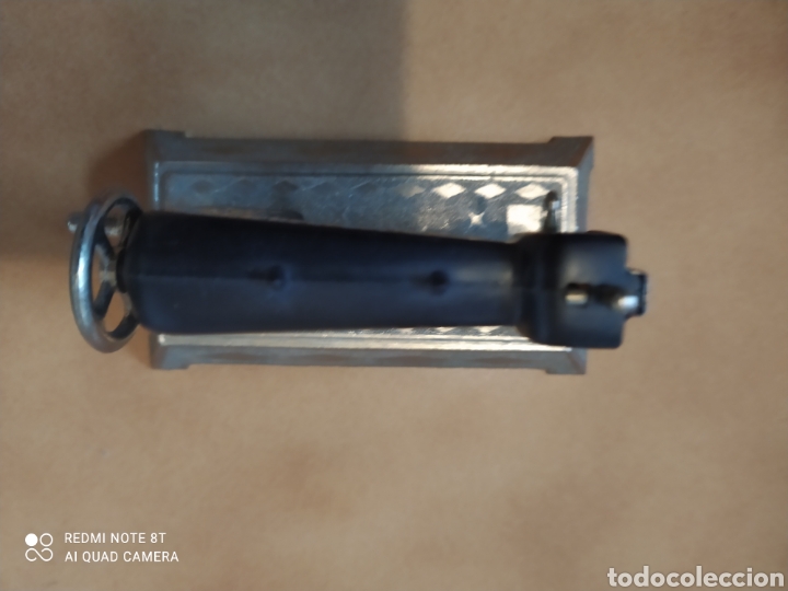 Juguetes antiguos Joal: M&aacute;quina de coser -mini JOAL - Foto 2