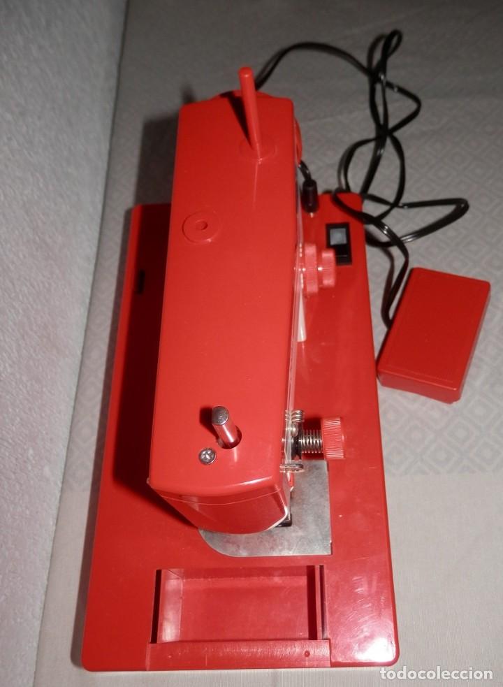 Juguetes antiguos Joal: MAQUINA DE COSER JOAL - Foto 4