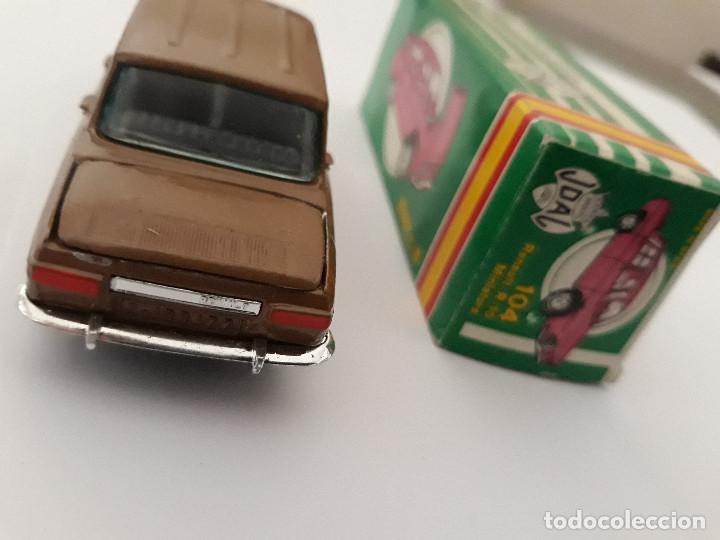 Juguetes antiguos Joal: RENAULT R-10 by Joal - Foto 3