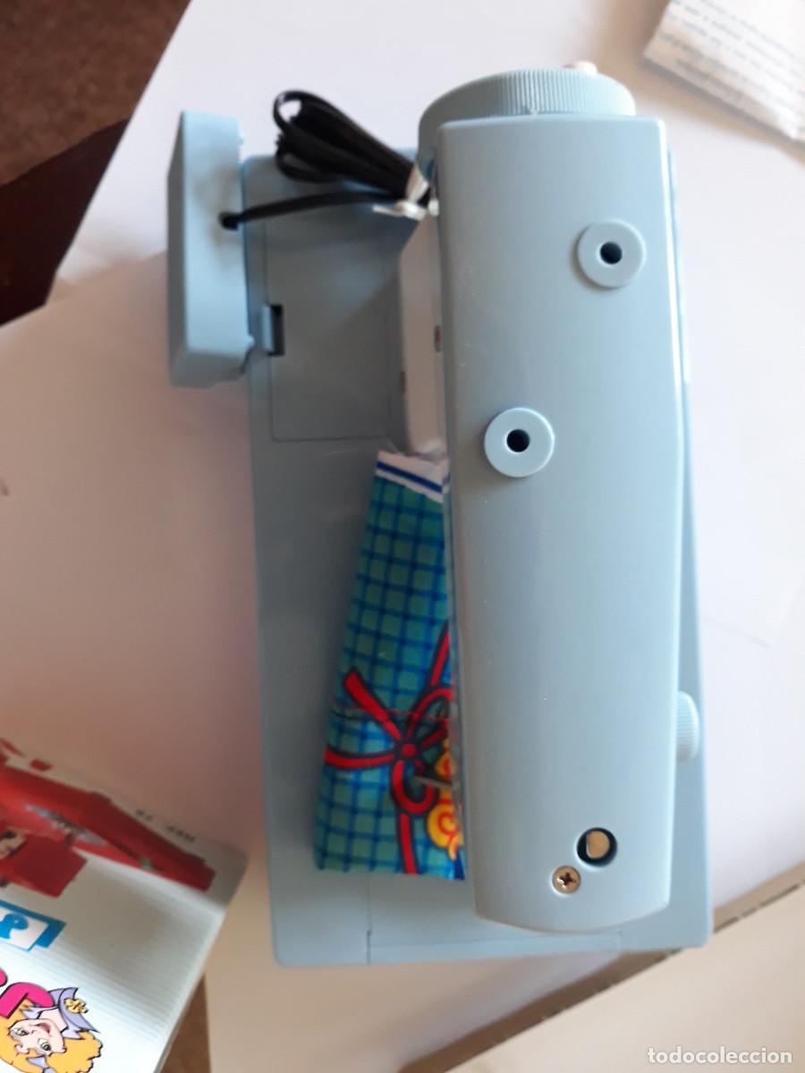 Juguetes antiguos Joal: M&aacute;quina de coser Piccola - Foto 5