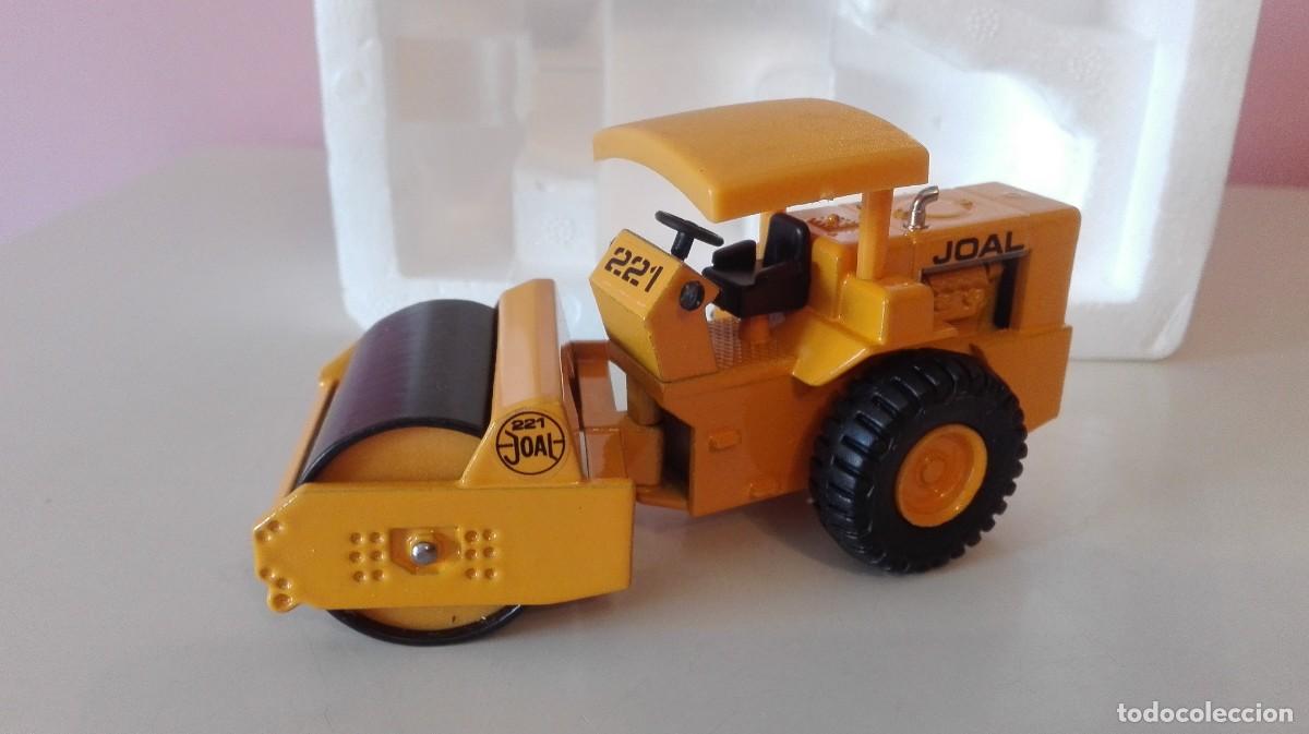 Juguetes antiguos Joal: Apisonadora Joal 221 - Foto 4