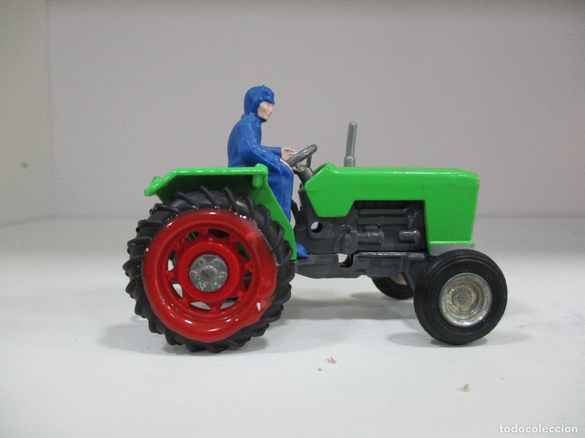 Jouets anciens Joal: VEHICULO INDUSTRIAL JOAL - TRACTOR EBRO 470 MASEY FERGUSON VERDE CON CONDUCTOR - PERFECTO ESTADO