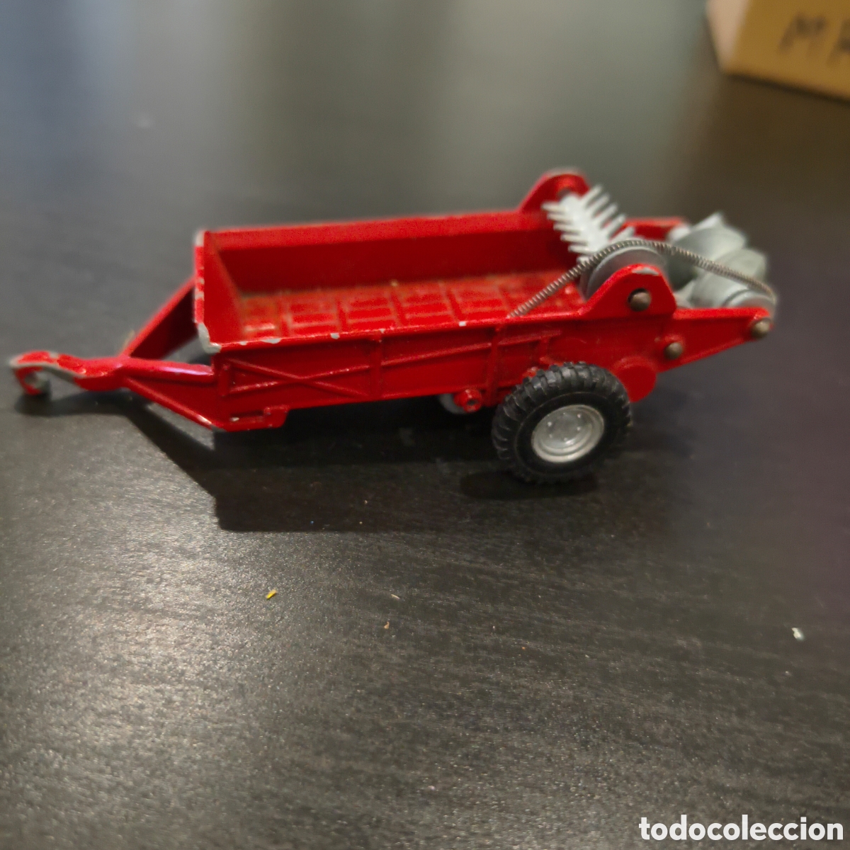 Jouets anciens Joal: REMOLQUE REPARTIDOR PULVERIZADOR DE ABONOS MASSEY HARRIS PARA TRACTOR EBRO 160 JOAL 1,43