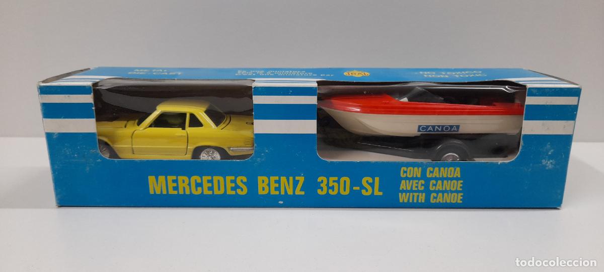 Juguetes antiguos Joal: MERCEDES BENZ 350 - SL CON CANOA . REALIZADO POR JOAL . REF 151 . CAJA ORIGINAL . SIN USO