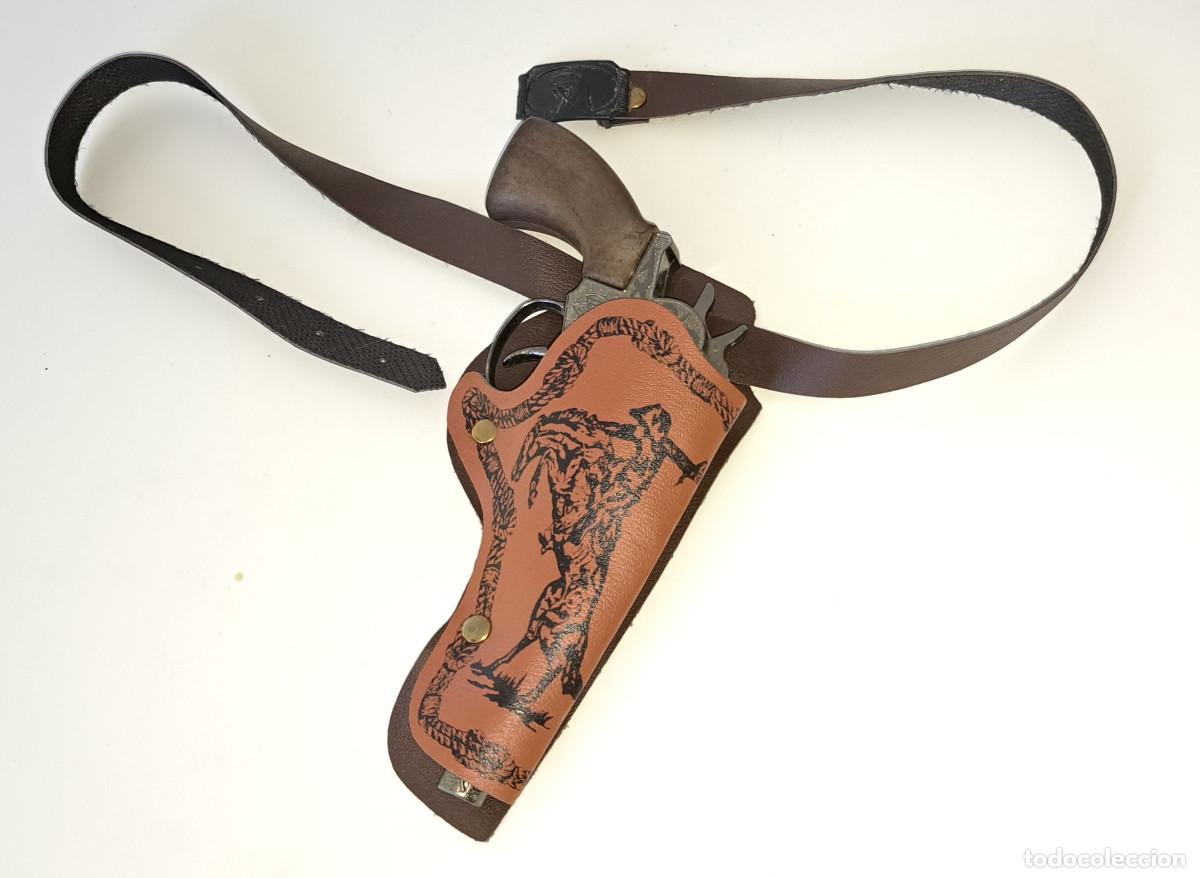 Juguetes antiguos Joal: PISTOLA CON FUNDA Y CINTUR&Oacute;N - JOAL - IBI ( Alicante ) - JUGUETE VINTAGE