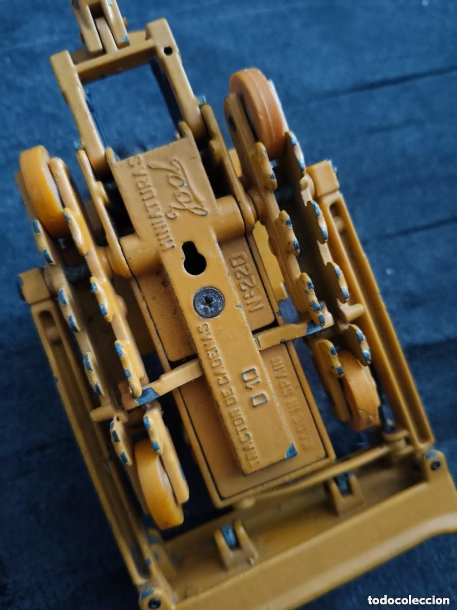 Joal Old Toys: TRACTOR DE CADENAS. Excavadora Joal Caterpillar D-10. A&ntilde;os 80