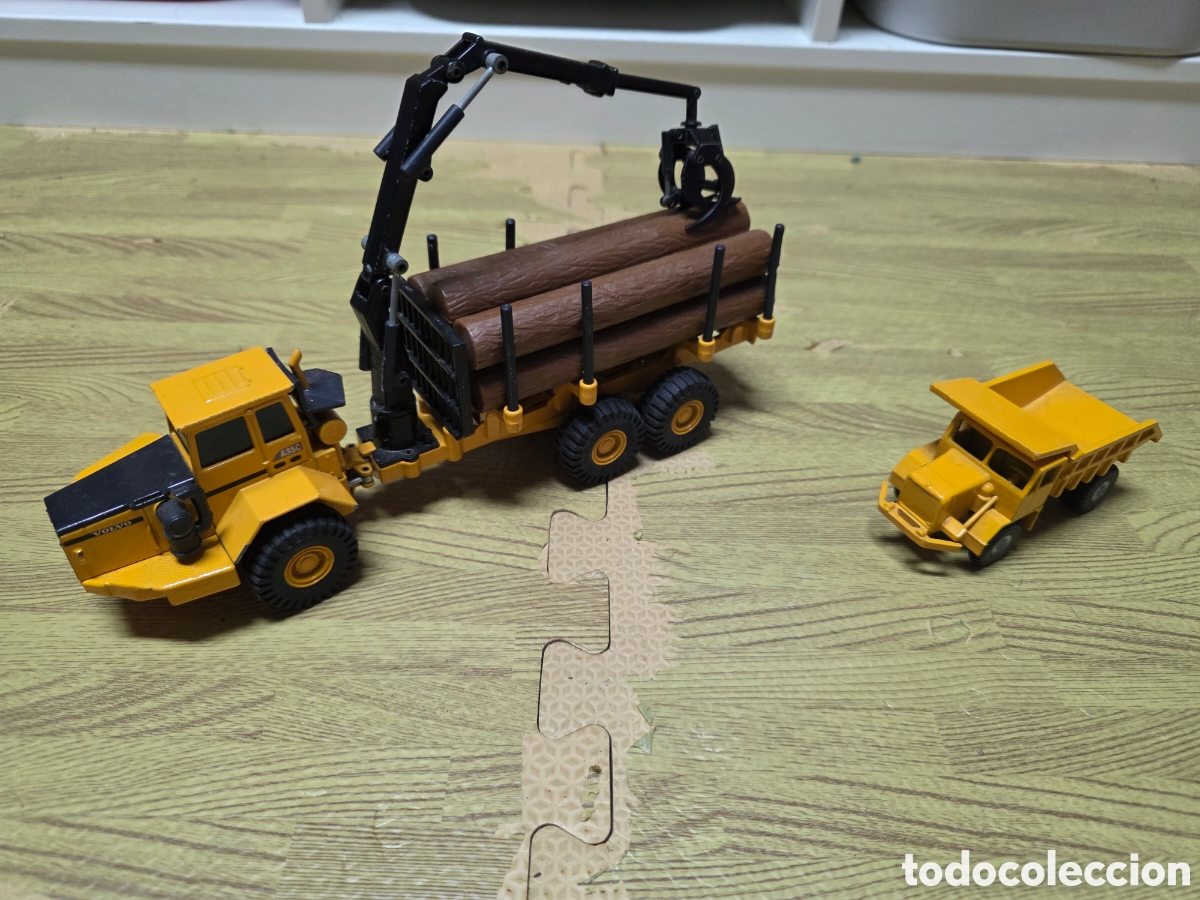 Juguetes antiguos Joal: Lote dos camiones Joal volvo dumper