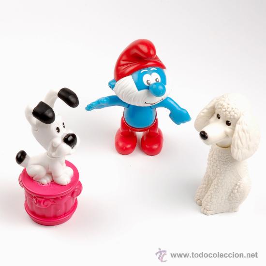 Juguetes antiguos y Juegos de colecci&oacute;n: Lote de 3 juguetes Mc DONALDS - Burguer KING, perritos besucones y pitufo