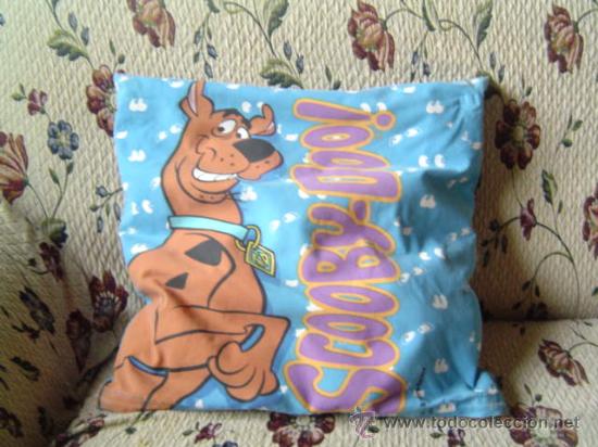 Juguetes antiguos y Juegos de colecci&oacute;n: COJIN SCOOBY - DOO HANNA BARBERA