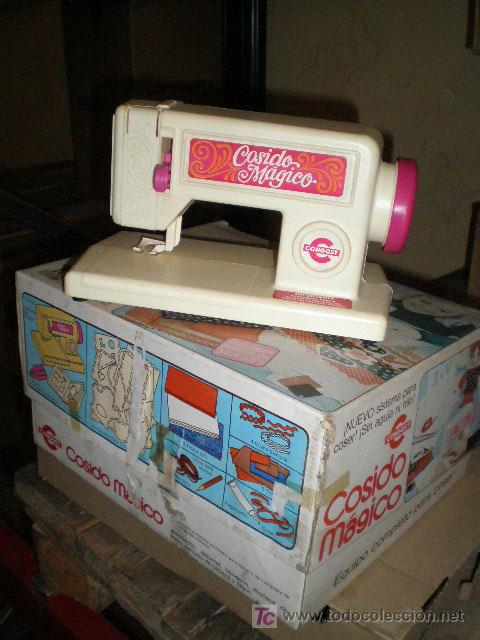 Juguetes antiguos y juegos de colecci&oacute;n: JUGUETE A&Ntilde;OS 70 - MAQUINA DE COSER COSIDO MAGICO