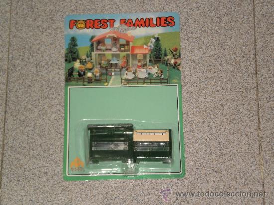 Juguetes antiguos y juegos de colecci&oacute;n: BLISTER SIN ABRIR FOREST FAMILIES ( MESA Y PIANO ) , REF: 45065 .