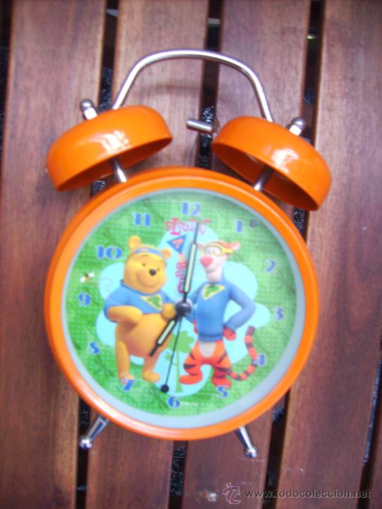 Juguetes antiguos y juegos de colecci&oacute;n: RELOJ DESPERTADOR DE CAMPANILLA - THE CHANGING TREE - (WINNIE THE POOH & TIGER, LOS SUPERDETECTIVES)