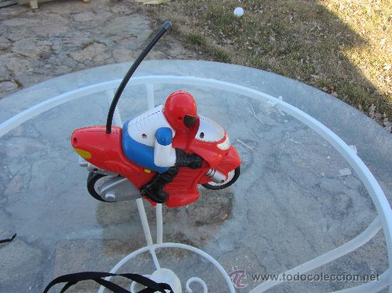 Jouets Anciens et Jeux de collection: MOTO A PILAS BO1 CH-17 30X20 CMS.