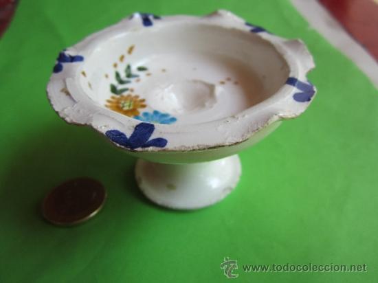 Juguetes antiguos y Juegos de colecci&oacute;n: peque&ntilde;a pila de bautismo de ceramica - tipo casa de mu&ntilde;ecas ver fotos