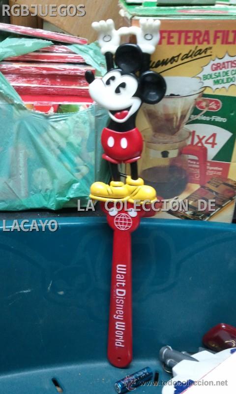 Juguetes antiguos y juegos de colecci&oacute;n: RASCADOR ESPALDA MICKEY MOUSE A&Ntilde;OS 60 WALT DISNEY WORLD COLECCIONISTAS ORIGINAL