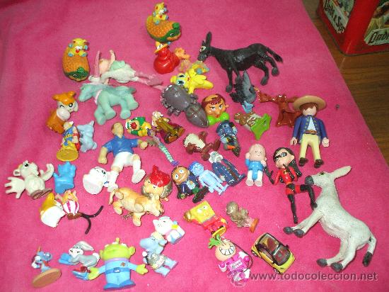 Juguetes antiguos y juegos de colecci&oacute;n: Gran lote de mu&ntilde;equitos y figuras