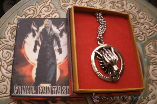 Juguetes antiguos y Juegos de colecci&oacute;n: FINAL FANTASY, COLGANTE ORIGINAL EN SU CAJA - SIN USO -
