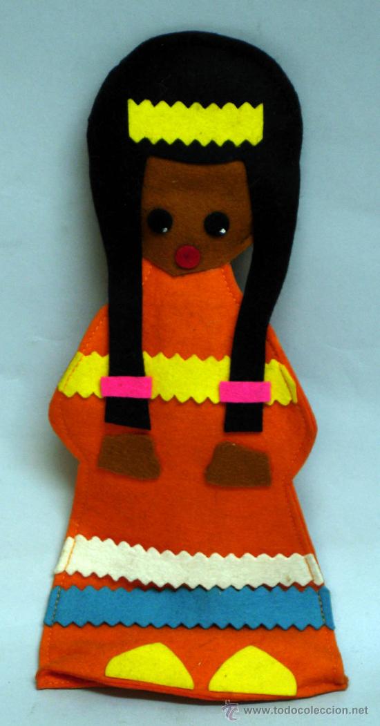 Juguetes antiguos y Juegos de colecci&oacute;n: Bolsa para guardar fieltro India vestido naranja fabricado por Belmonte a&ntilde;os 70 nueva